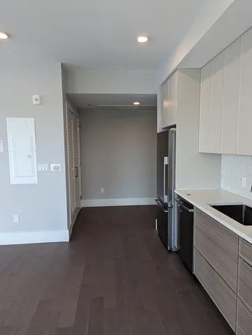 $2,200 | 3193 Washington Street, Unit 407, Boston, MA 02130