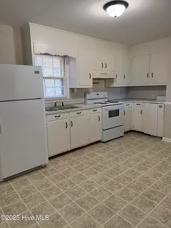 $850 | 4358 Eastern Pines Road, Unit 25, Greenville, NC 27858