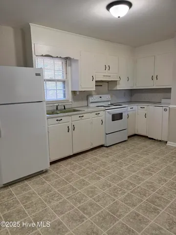 $850 | 4358 Eastern Pines Road, Unit 25, Greenville, NC 27858