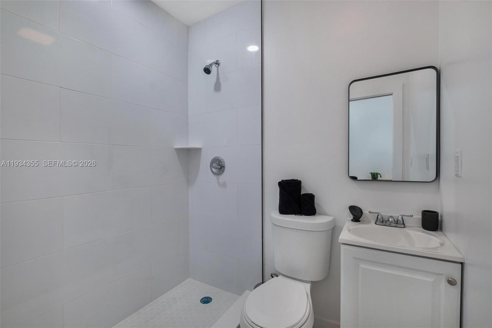 2430 Southwest 22nd Terrace Miami, FL 33145 - Photo 20 of 37