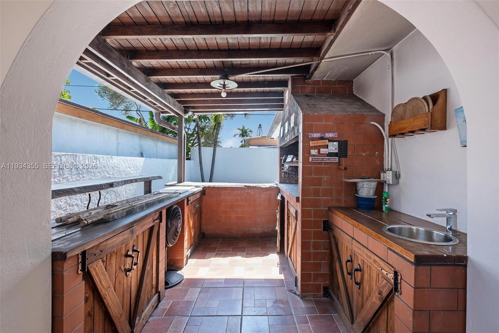 2430 Southwest 22nd Terrace Miami, FL 33145 - Photo 30 of 37