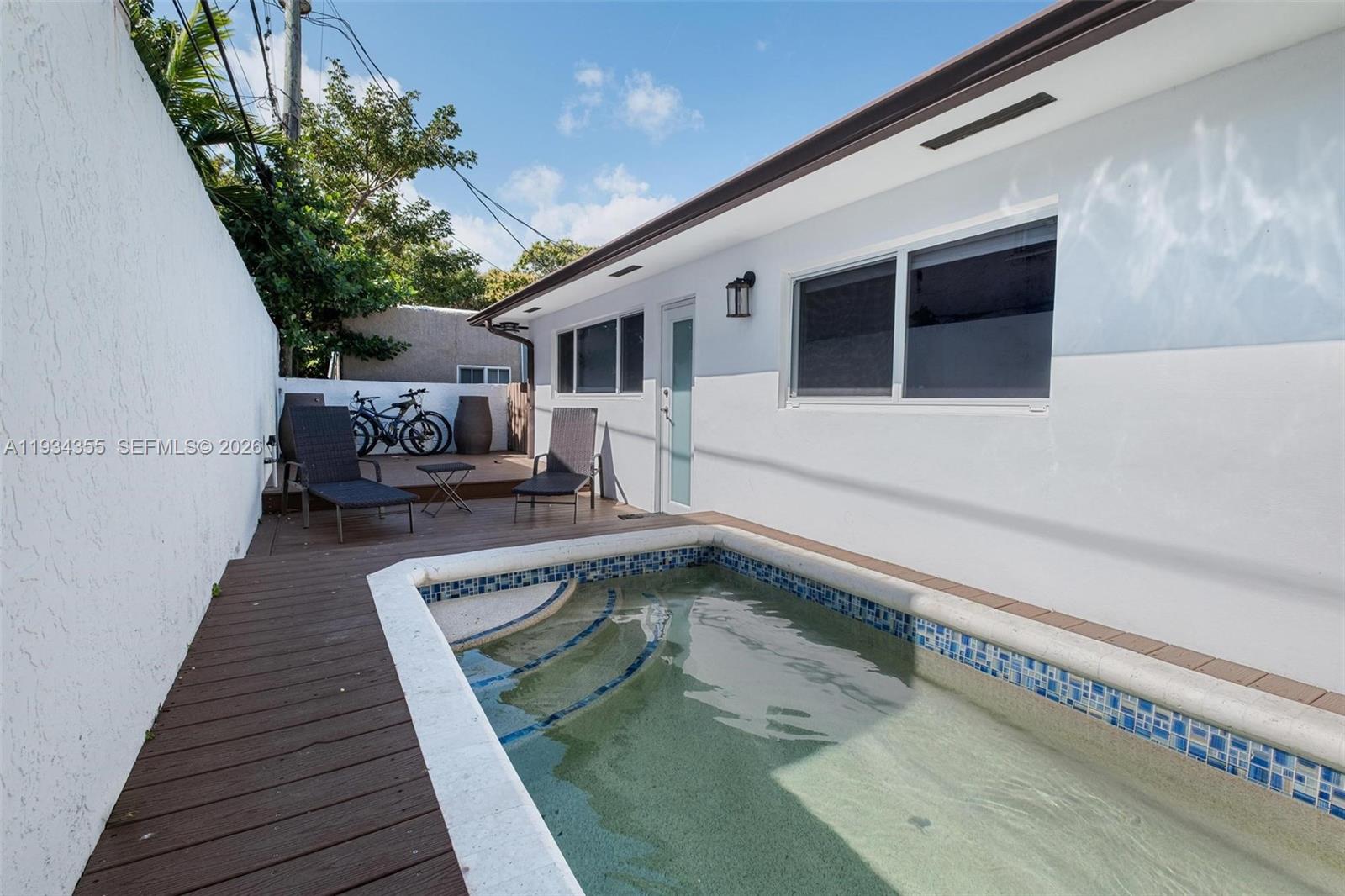 2430 Southwest 22nd Terrace Miami, FL 33145 - Photo 36 of 37