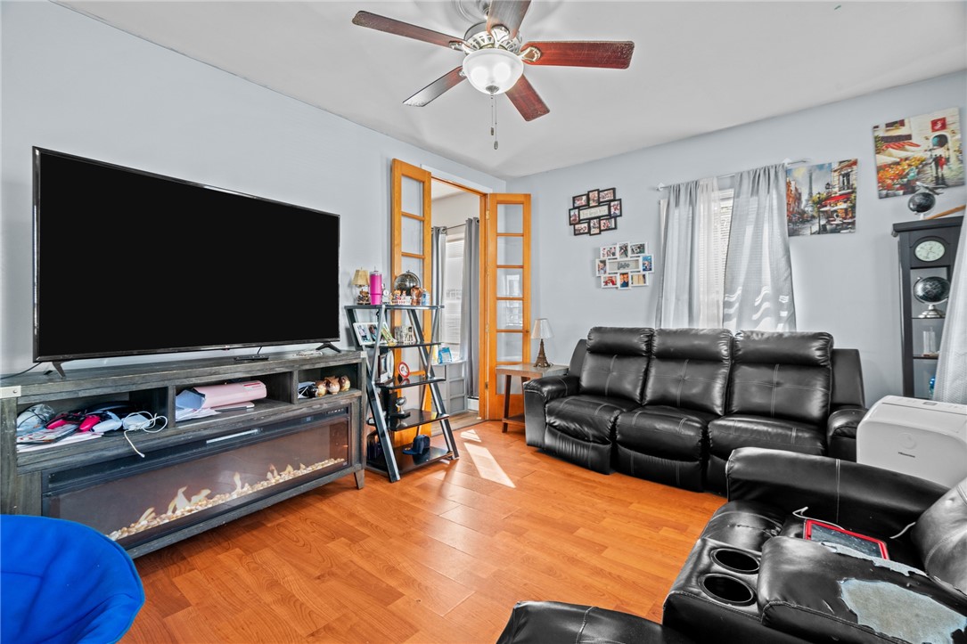 51 Johnson Street Pawtucket, RI 02860 - Photo 23 of 46