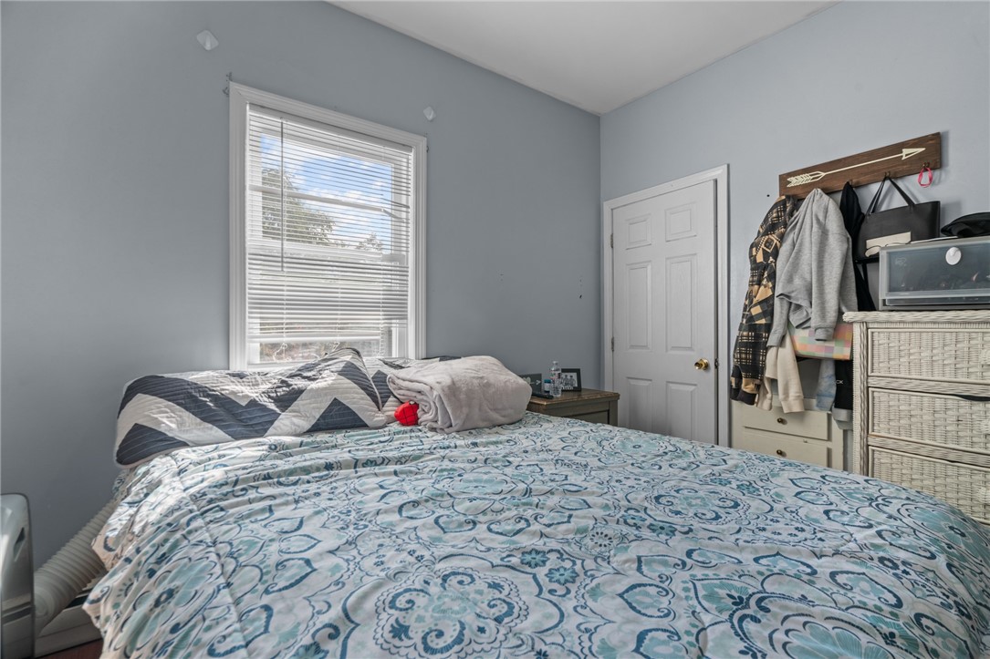 51 Johnson Street Pawtucket, RI 02860 - Photo 27 of 46