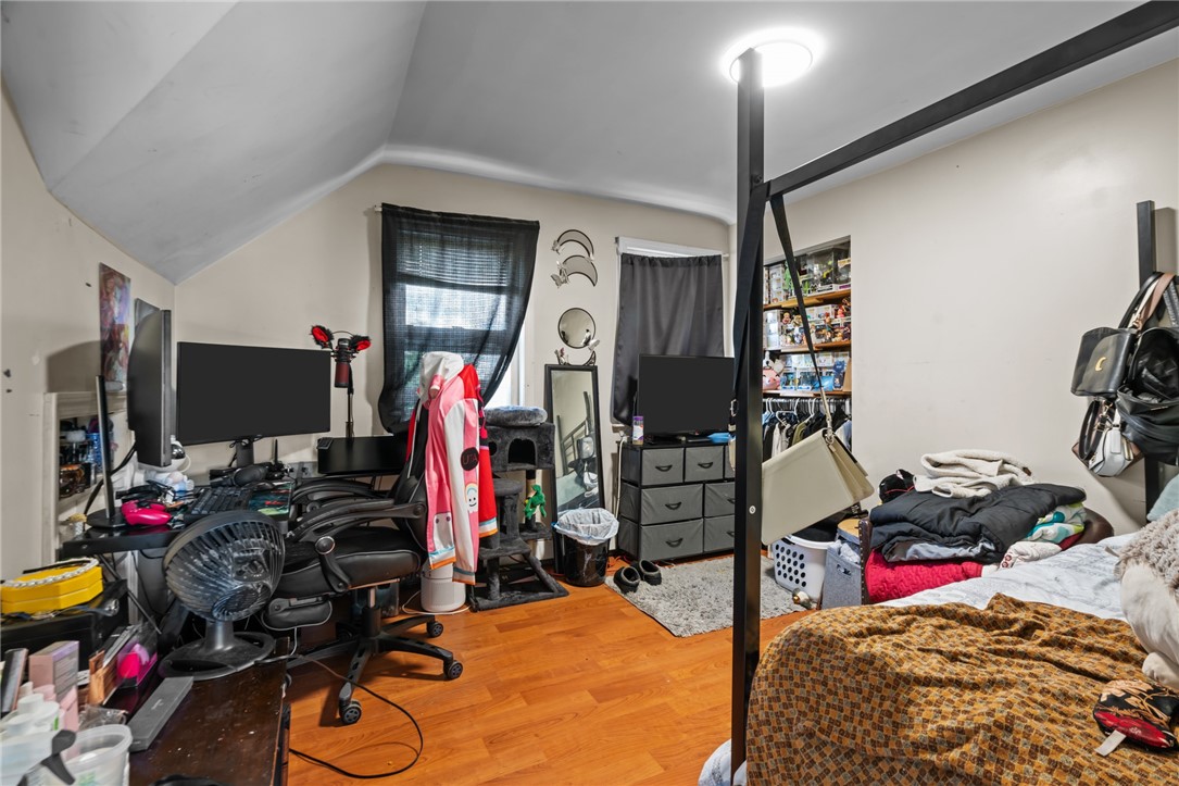 51 Johnson Street Pawtucket, RI 02860 - Photo 38 of 46