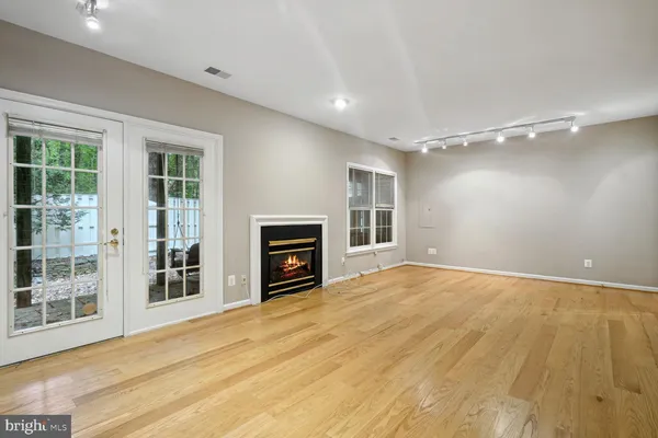 $4,700 | 8544 Westown Way, Vienna, VA 22182