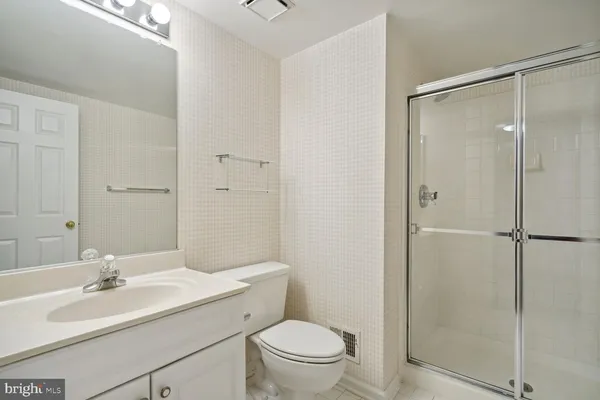 $4,700 | 8544 Westown Way, Vienna, VA 22182