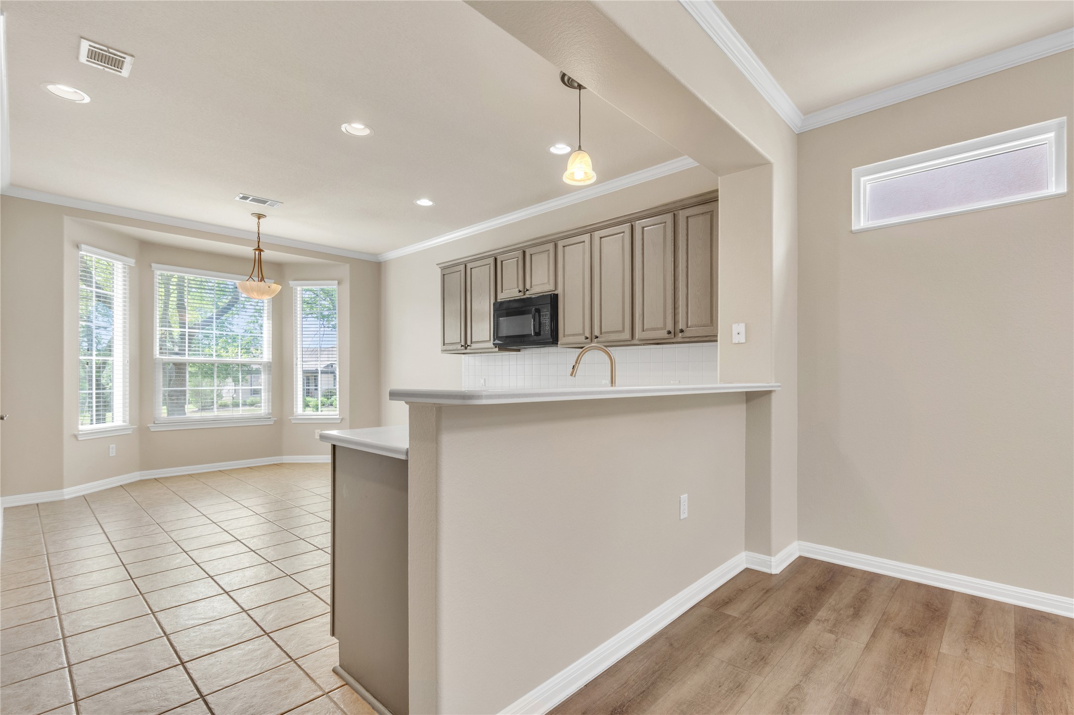 409 Rio Grande Loop Georgetown, TX 78633 - Photo 13 of 34 Kitchen