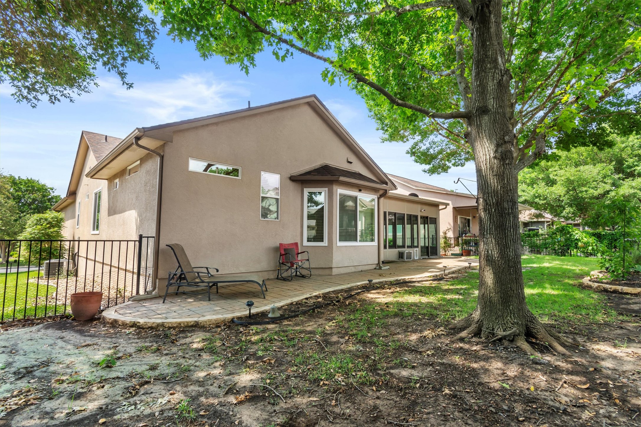 409 Rio Grande Loop Georgetown, TX 78633 - Photo 22 of 34 Now that right there’s a spot made for a good book and a glass of sweet tea!