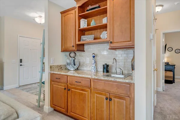 $548,000 | 300 South Pointe Shore Drive, Unit 411, Moneta, VA 24121