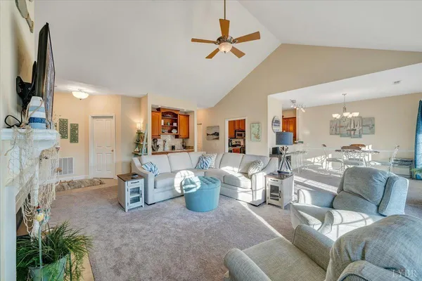 $548,000 | 300 South Pointe Shore Drive, Unit 411, Moneta, VA 24121