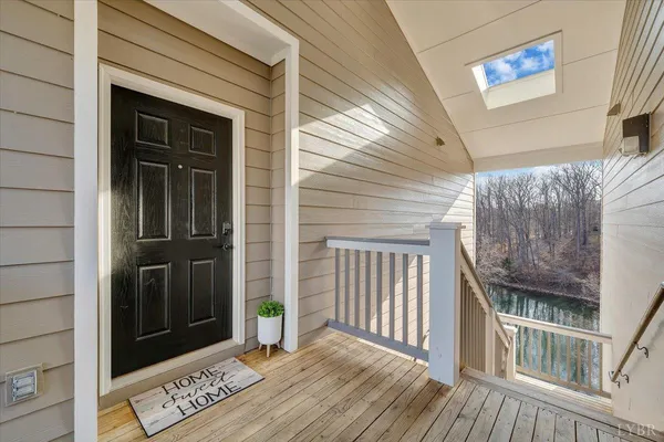 $548,000 | 300 South Pointe Shore Drive, Unit 411, Moneta, VA 24121
