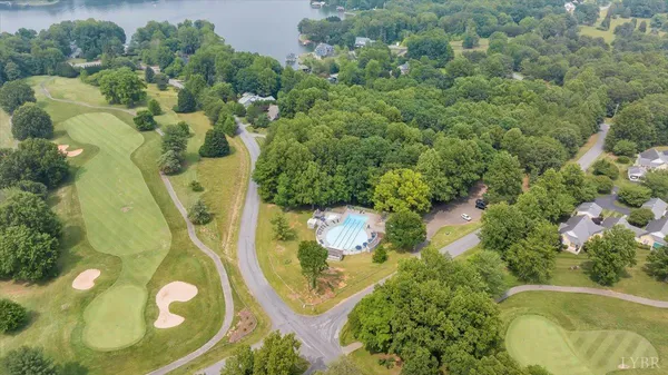 $548,000 | 300 South Pointe Shore Drive, Unit 411, Moneta, VA 24121