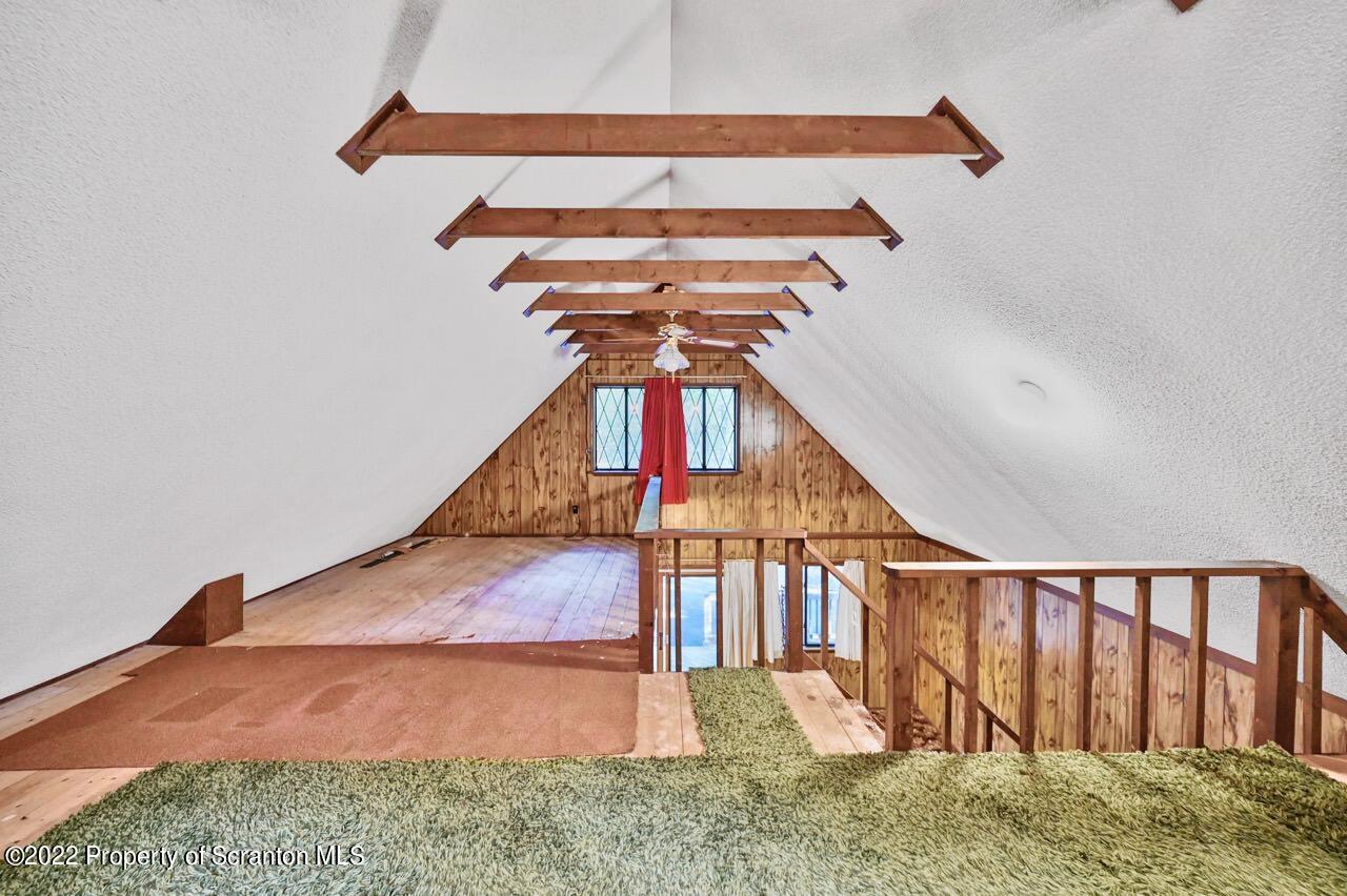 1038 Beaver Run Road Newfoundland, PA 18445 - Photo 23 of 34 a view of entryway