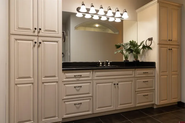 a close view of a dresser