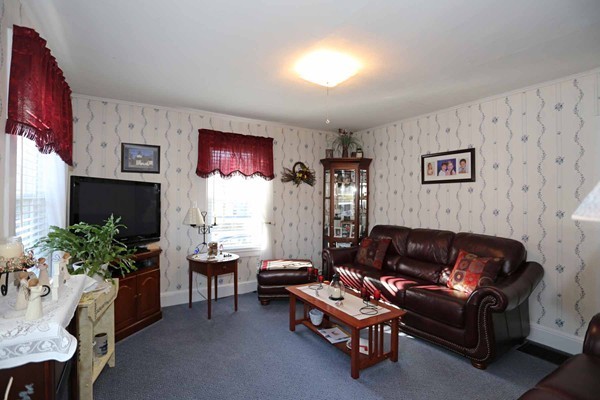 223 Parkerville Road Southborough, MA 01772 - Photo 11 of 19