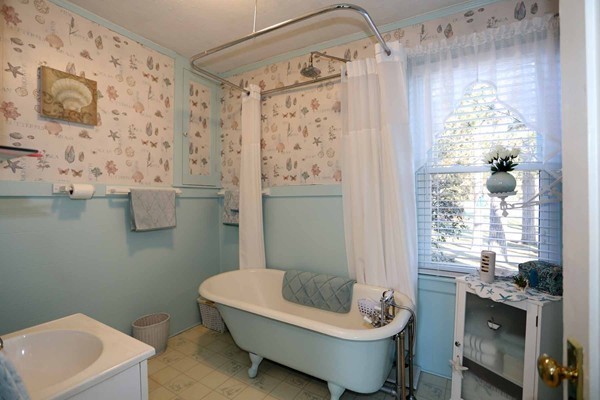 223 Parkerville Road Southborough, MA 01772 - Photo 16 of 19