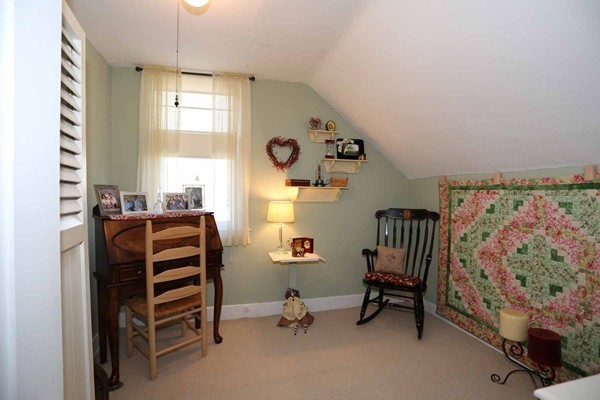 223 Parkerville Road Southborough, MA 01772 - Photo 17 of 19