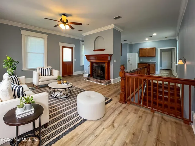 $1,575 | 136 East 6th Street, Jacksonville, FL 32206