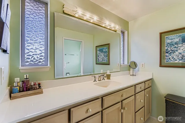 $774,950 | 5215 South 164th Street, Tukwila, WA 98188