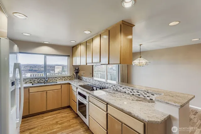 $774,950 | 5215 South 164th Street, Tukwila, WA 98188