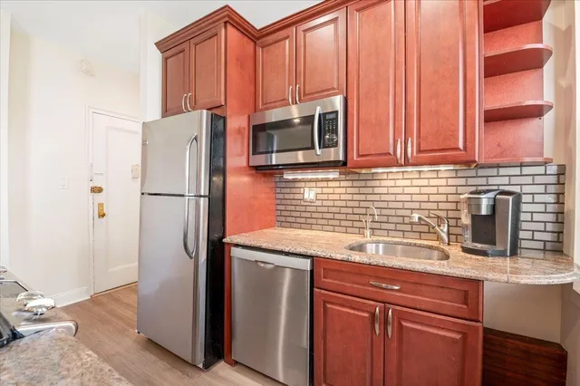 $359,000 | 819 Broadway, Unit 1G, Woodmere, NY 11598