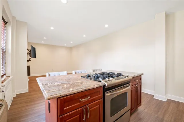 $359,000 | 819 Broadway, Unit 1G, Woodmere, NY 11598