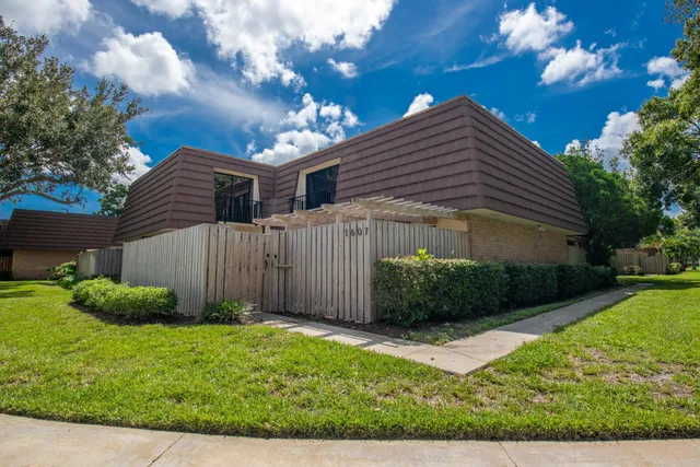 $2,850 | 1607 16th Lane, Palm Beach Gardens, FL 33418