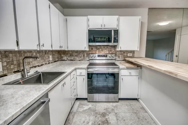 $2,795 | 1607 16th Lane, Palm Beach Gardens, FL 33418