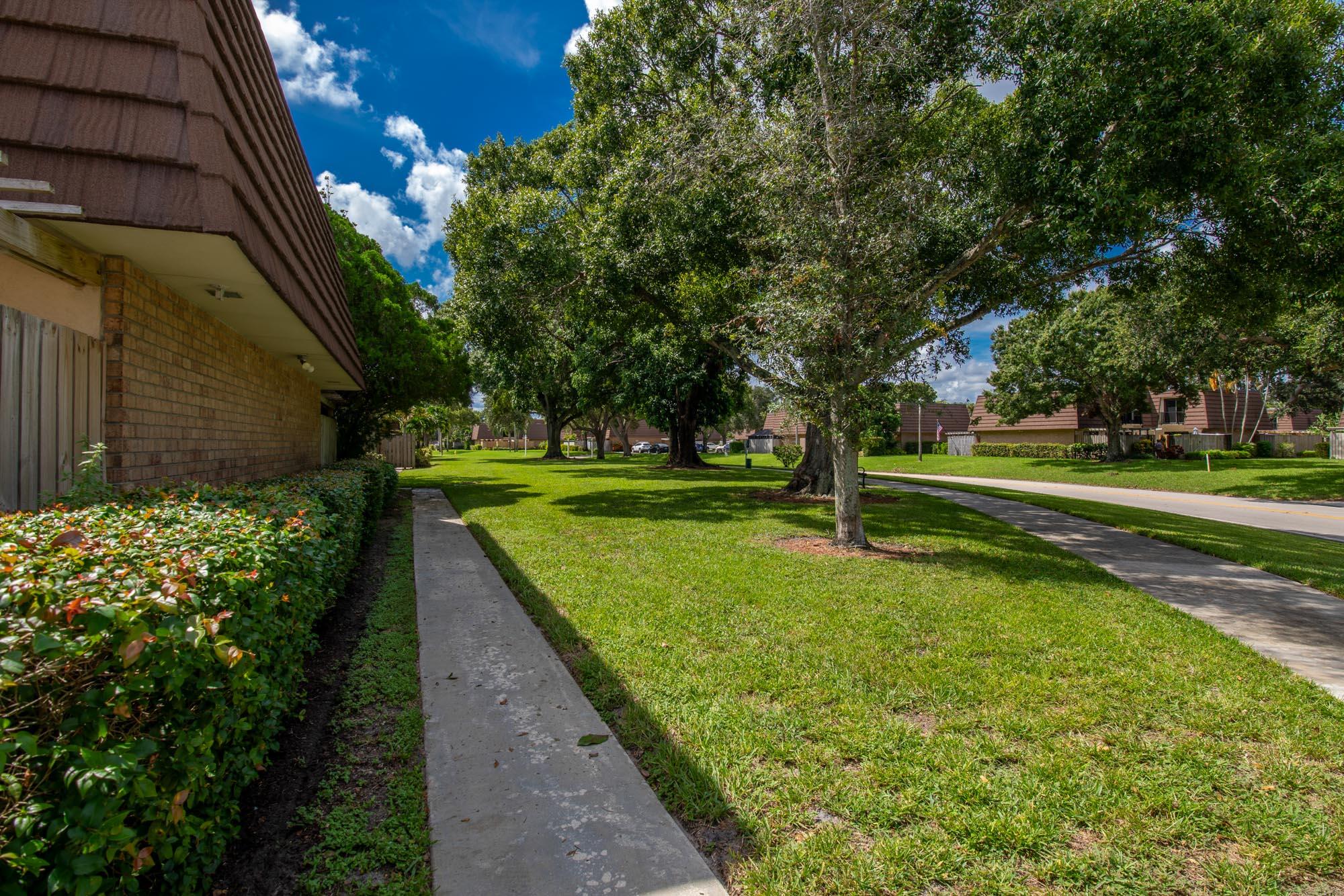 1607 16th Lane Palm Beach Gardens, FL 33418 - Photo 19 of 20 IMG-2