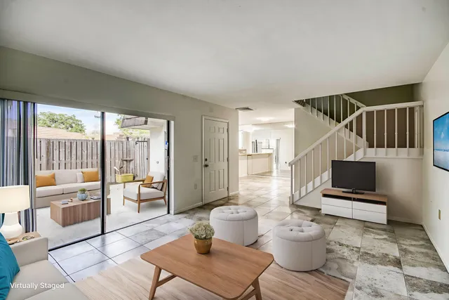 $2,795 | 1607 16th Lane, Palm Beach Gardens, FL 33418