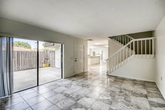 $2,795 | 1607 16th Lane, Palm Beach Gardens, FL 33418