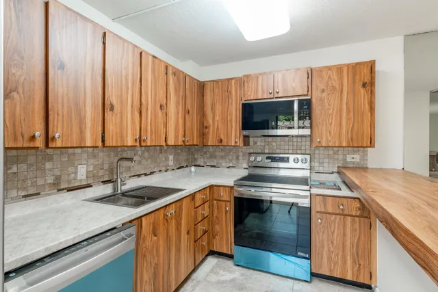 $2,850 | 1607 16th Lane, Palm Beach Gardens, FL 33418