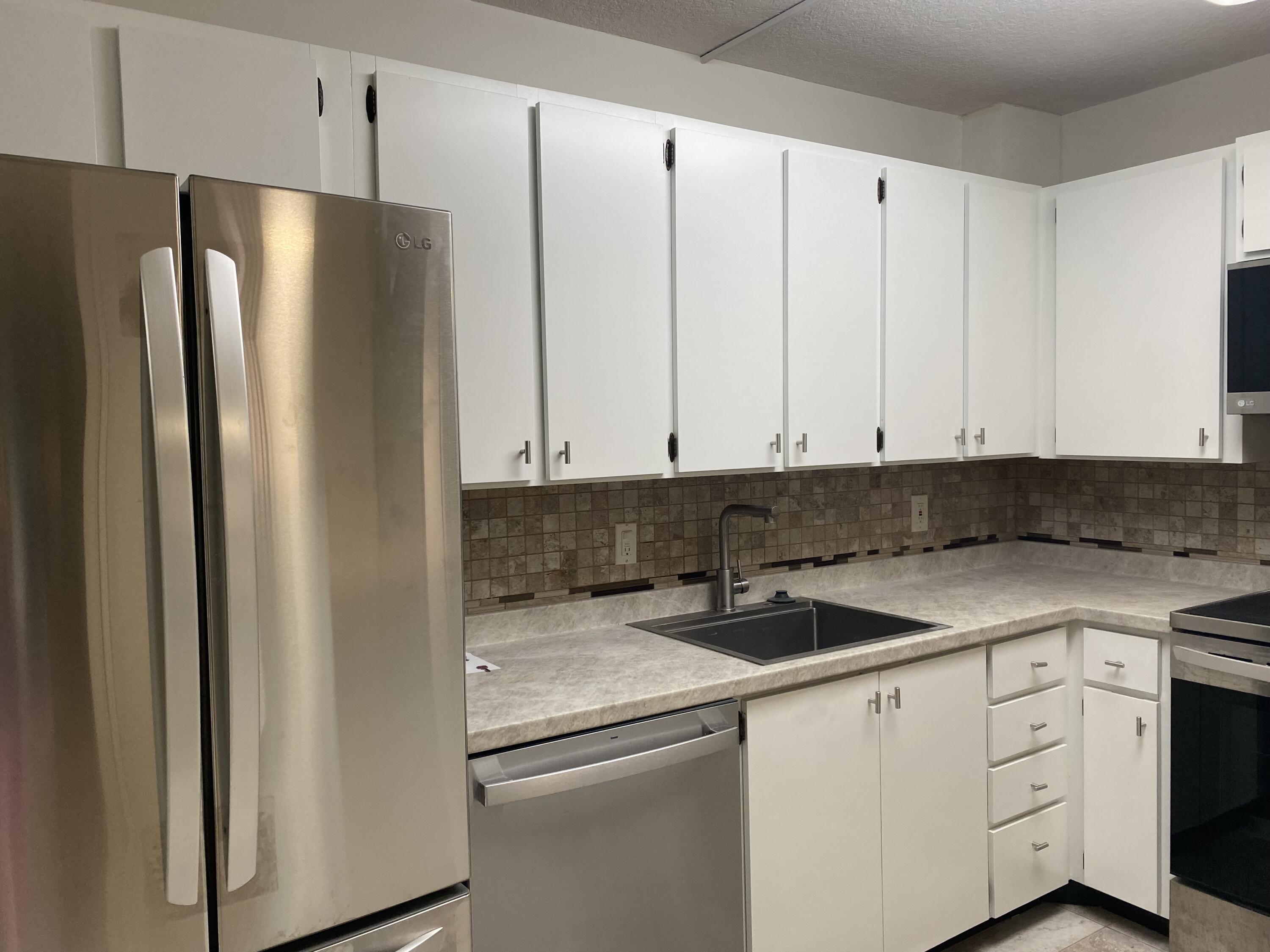 1607 16th Lane Palm Beach Gardens, FL 33418 - Photo 9 of 20 IMG_9131