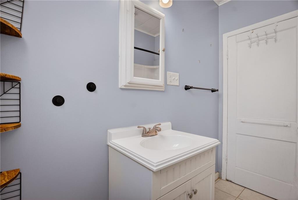 613 Doolittle Avenue Carnegie, PA 15106 - Photo 21 of 47