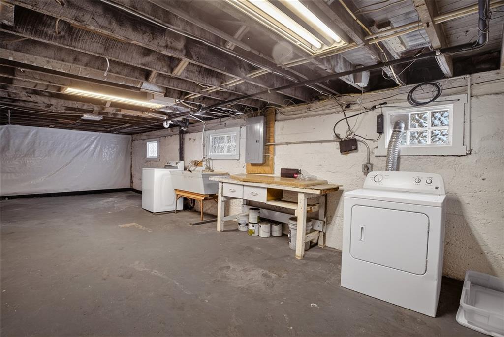 613 Doolittle Avenue Carnegie, PA 15106 - Photo 39 of 47