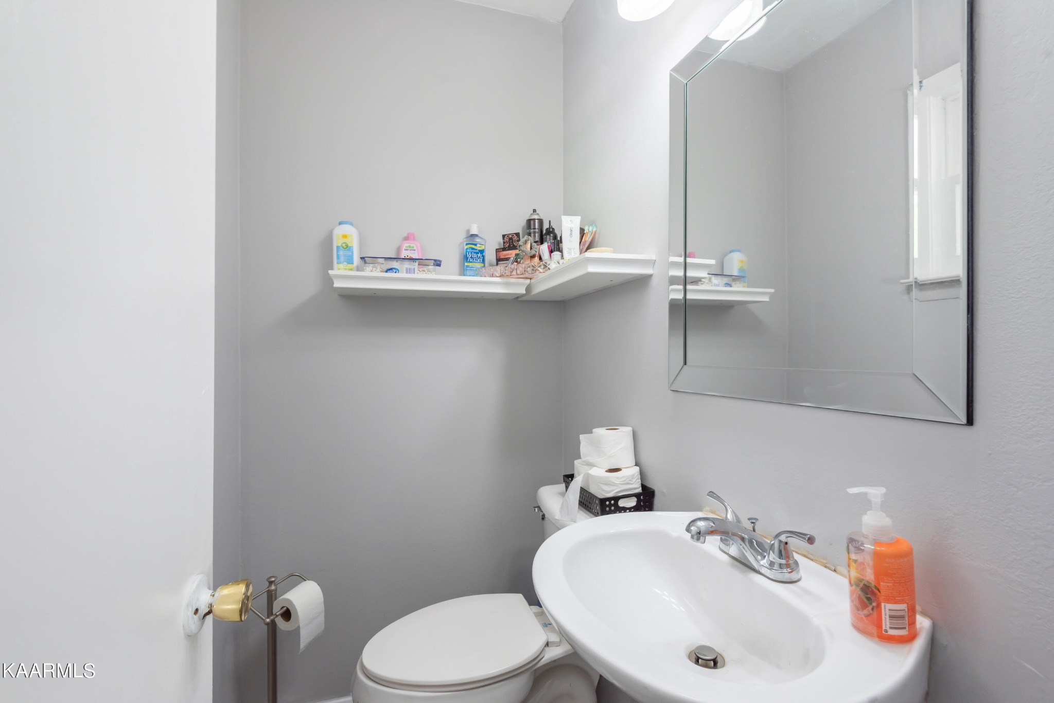 1716 Reaves Road Knoxville, TN 37912 - Photo 16 of 31 Gallery Image 16