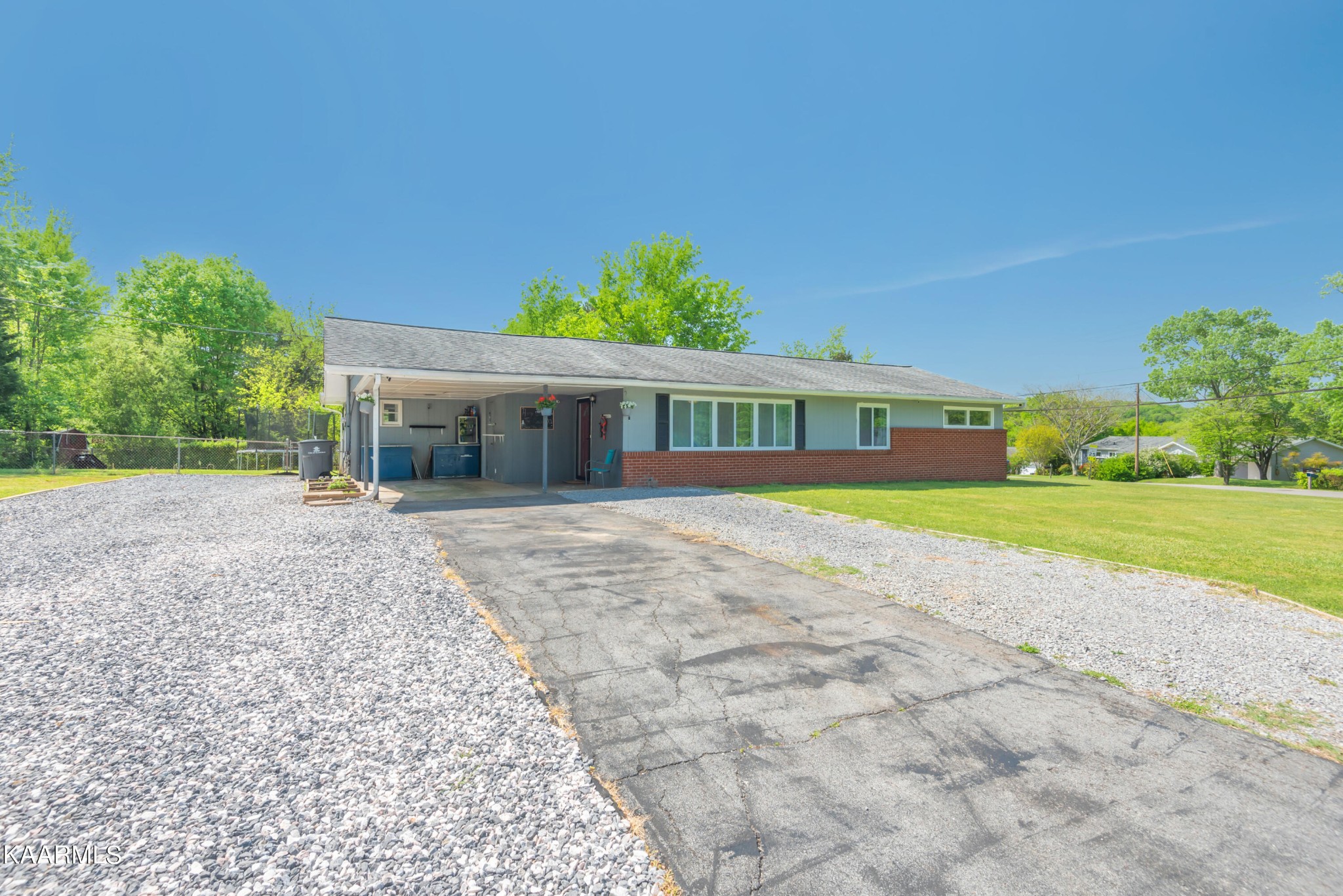 1716 Reaves Road Knoxville, TN 37912 - Photo 2 of 31 Gallery Image 2