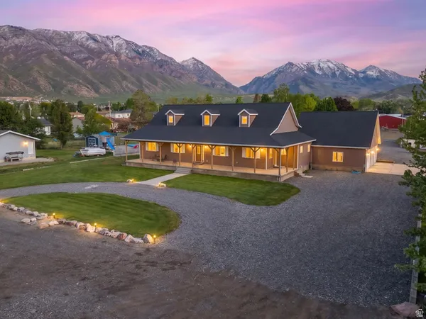 $1,050,000 | 247 West 400 N Street, Santaquin, UT 84655