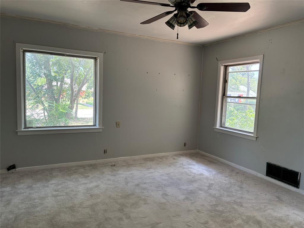 1815 West Oak Street Denton, TX 76201 - Photo 13 of 17