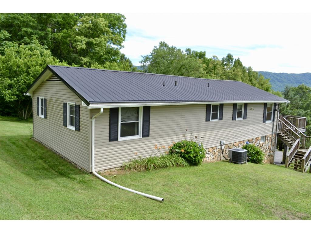 199 Carter Minton Road Dryden, VA 24243 - Photo 3 of 36 Photo 3