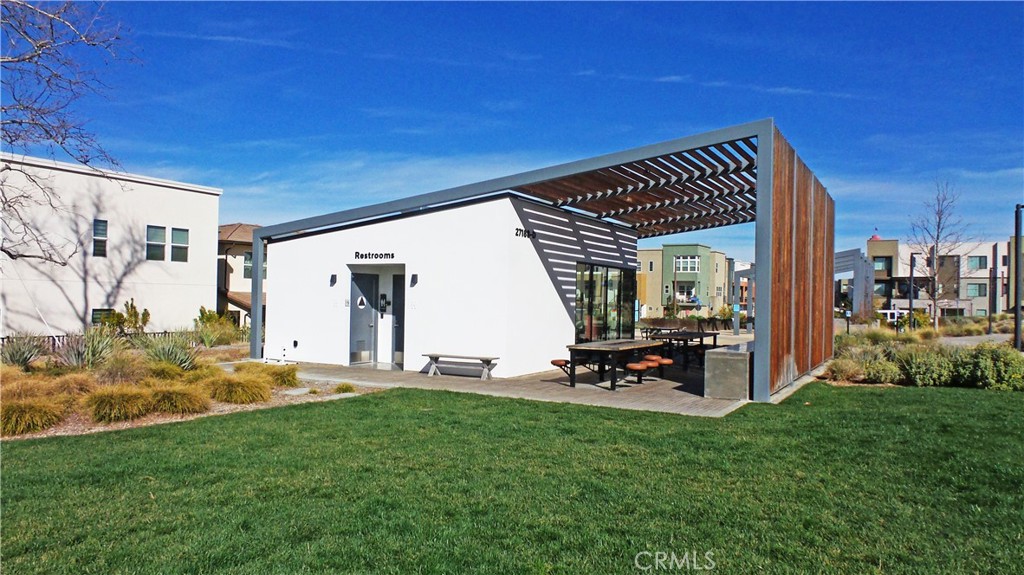 26976 Prospector Road, Unit 201 Valencia, CA 91381 - Photo 26 of 36