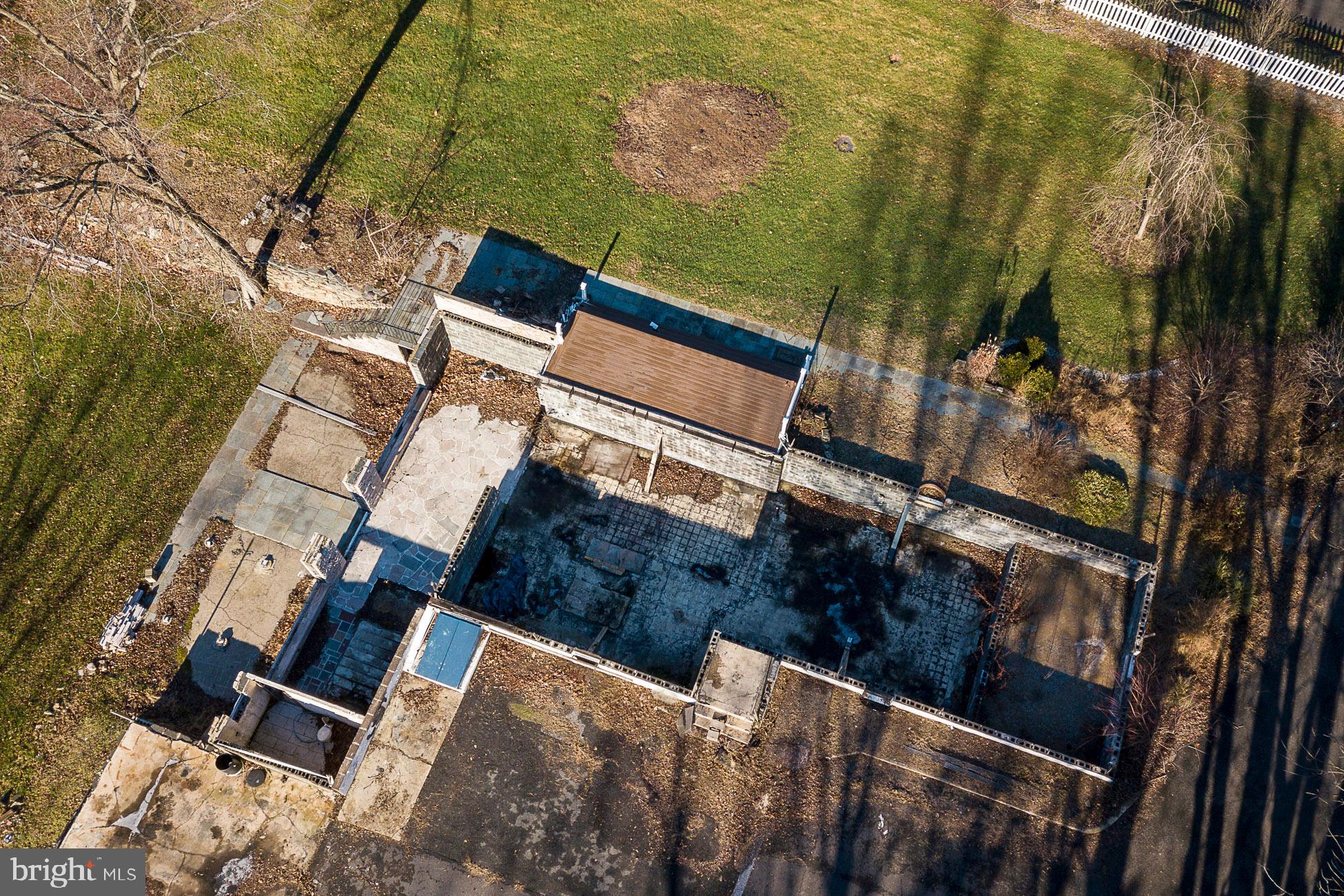 74 Woosamonsa Road Pennington, NJ 08534 - Photo 4 of 21