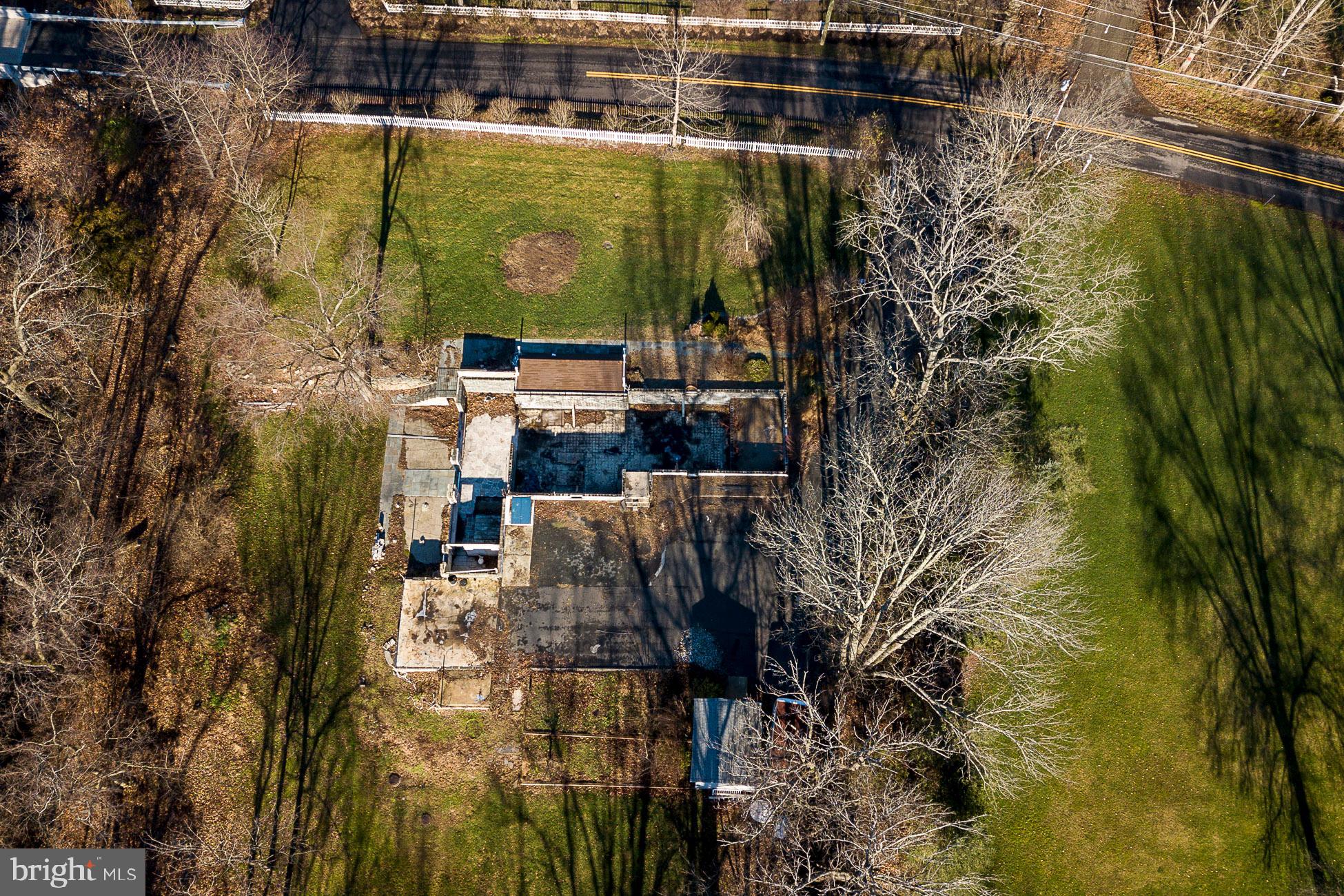 74 Woosamonsa Road Pennington, NJ 08534 - Photo 5 of 21