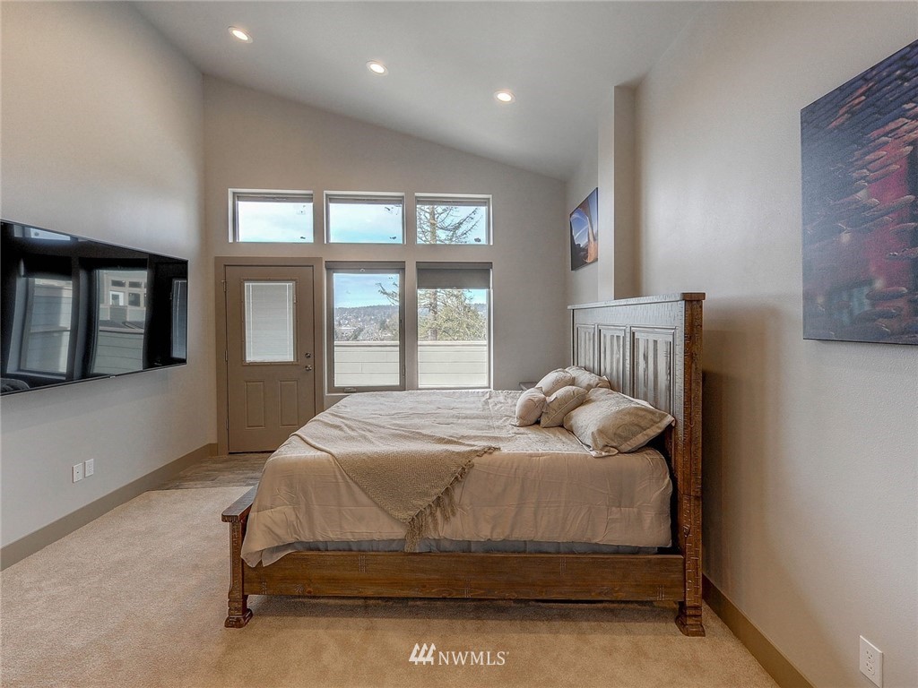 17530 83rd Place Northeast, Unit 101 Kenmore, WA 98028 - Photo 16 of 23