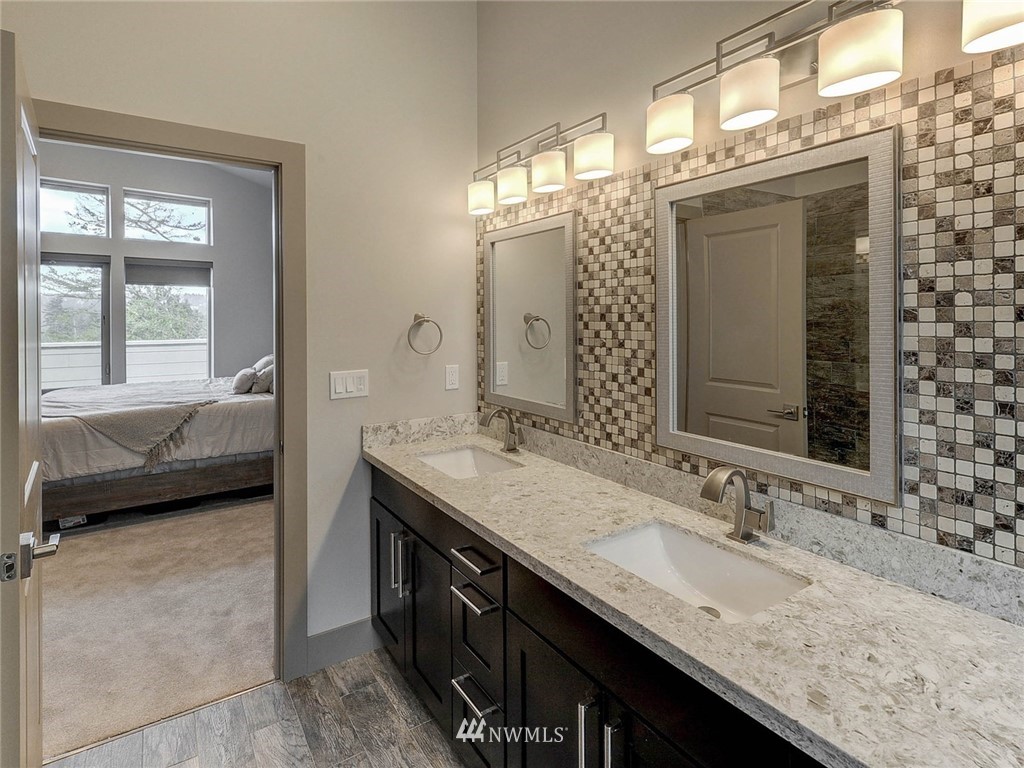 17530 83rd Place Northeast, Unit 101 Kenmore, WA 98028 - Photo 19 of 23