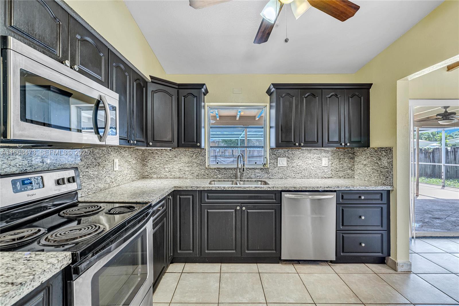 650 Northeast 178th Street Miami, FL 33162 - Photo 12 of 37