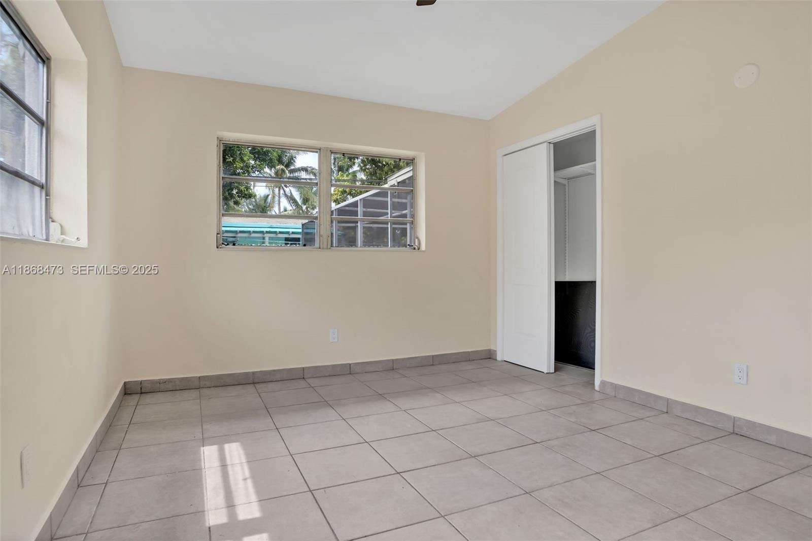 650 Northeast 178th Street Miami, FL 33162 - Photo 26 of 37