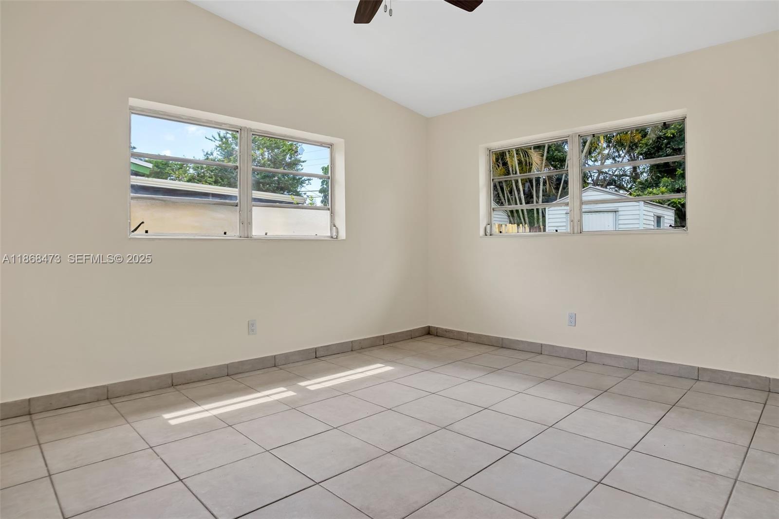 650 Northeast 178th Street Miami, FL 33162 - Photo 27 of 37