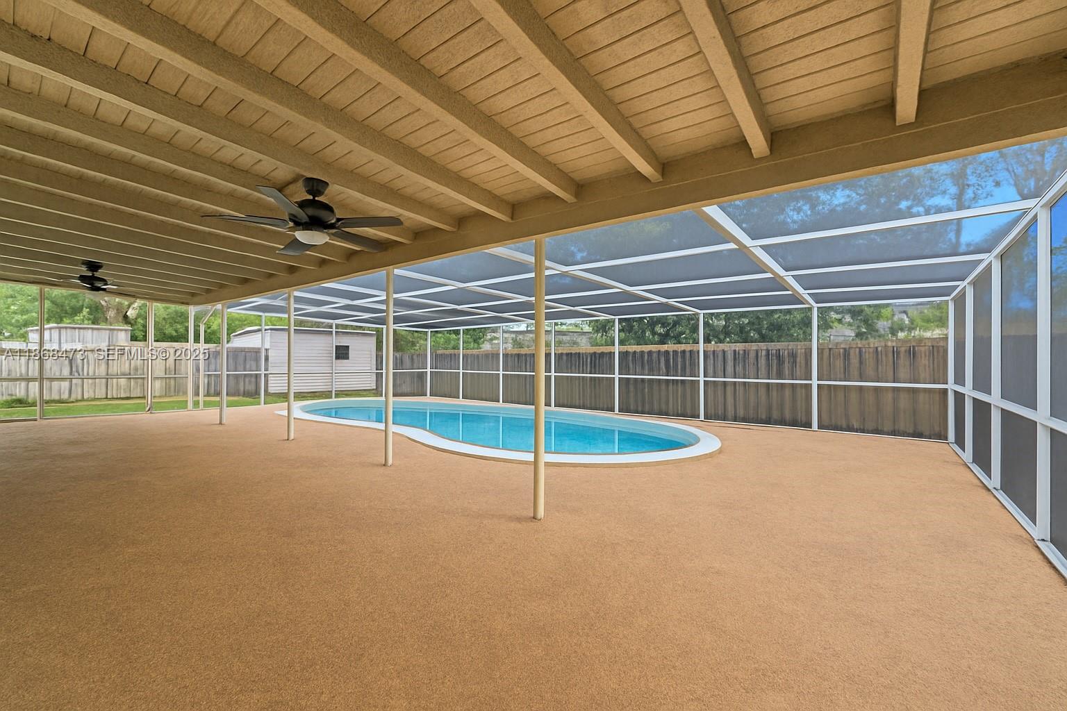 650 Northeast 178th Street Miami, FL 33162 - Photo 9 of 37